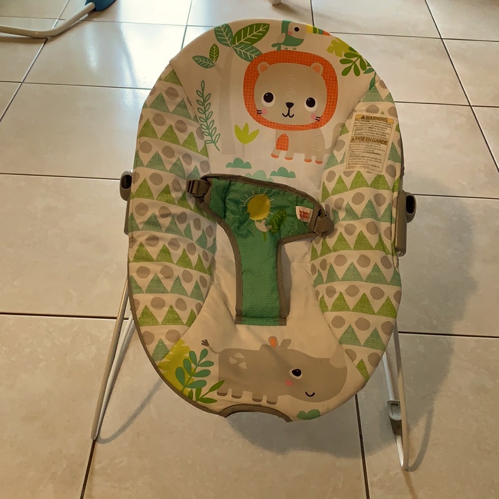 Baby swing chair